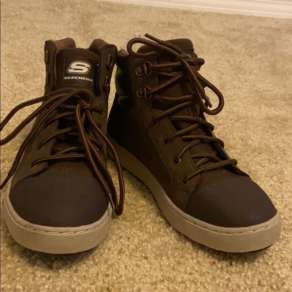 Brown Skechers for young kids